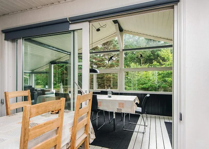 6 Person In 別荘 ブラーバンド