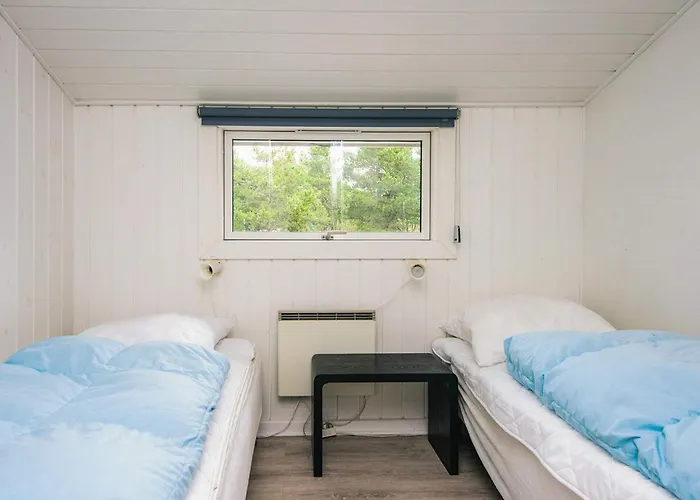 別荘 6 Person In ブラーバンド