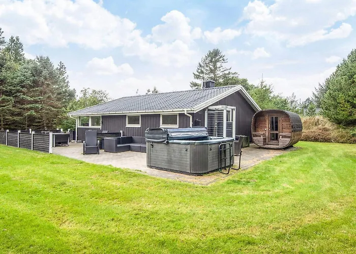 別荘 6 Person In ブラーバンド